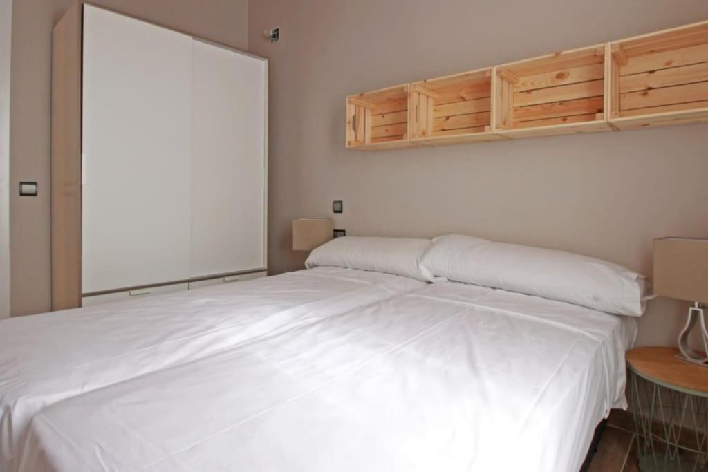 Bebarceloner Sants Apartments - 2 Bedrooms Ngoại thất bức ảnh